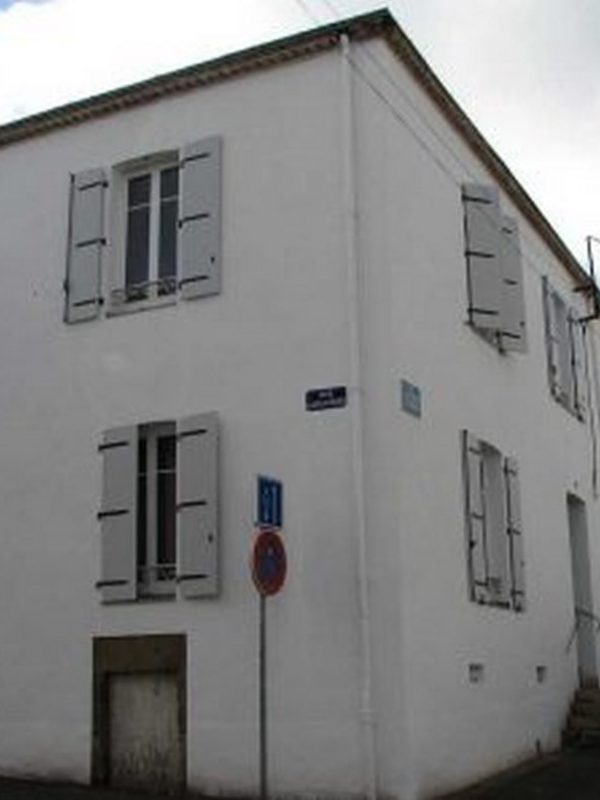 facade-apres-c-300x298
